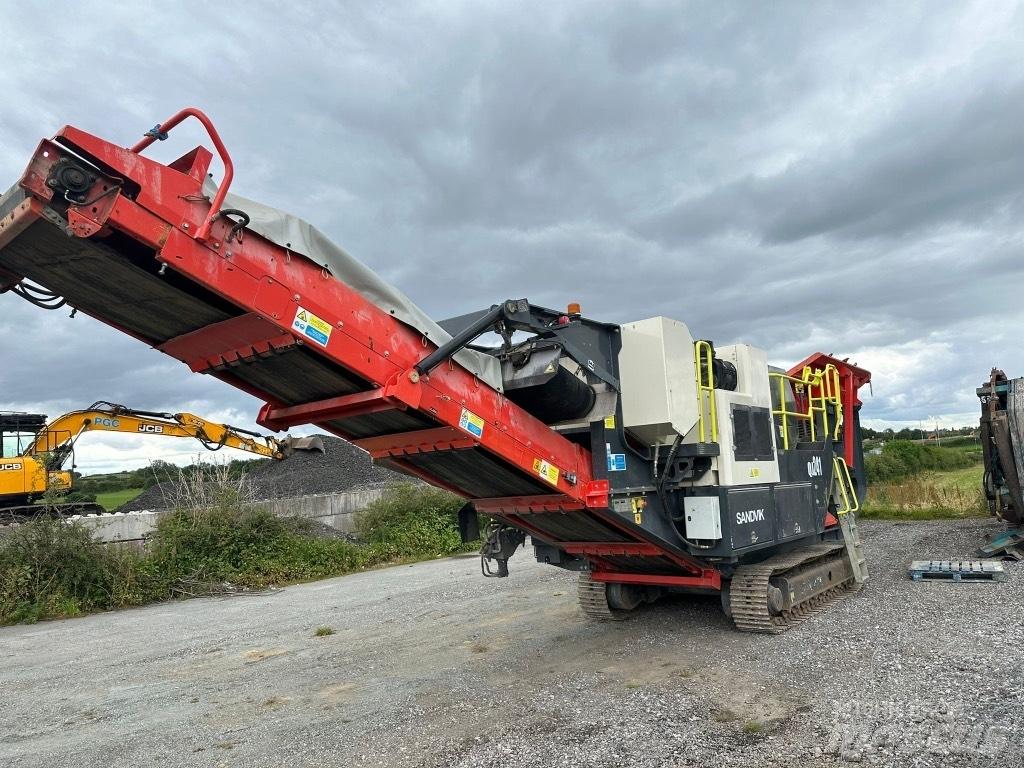 Sandvik QJ 241 Мобилни трошачки

