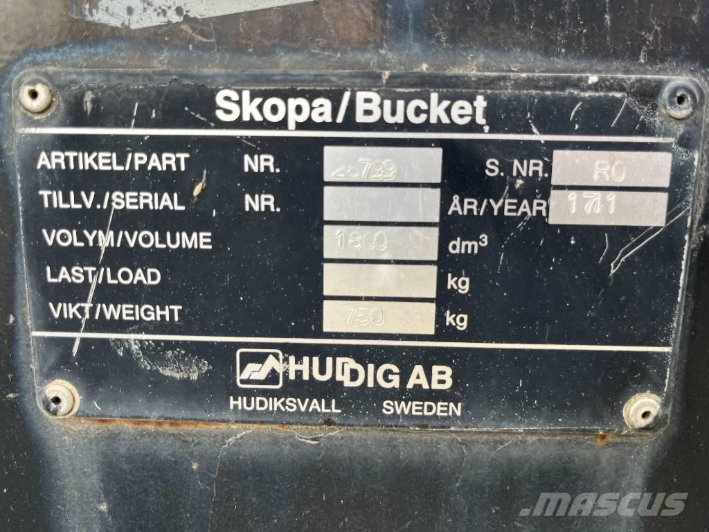 Huddig 1260 D Товарач със заден ексватор