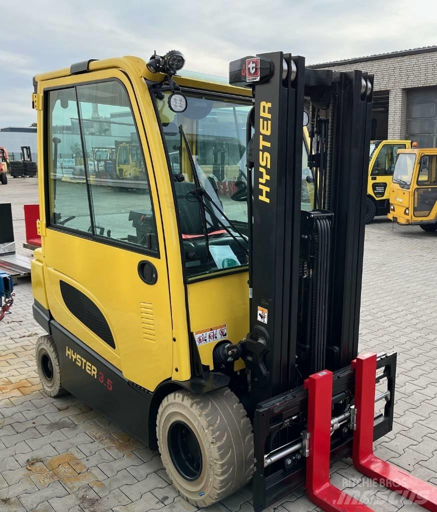Hyster J3.5XN Електрически вилични кари-повдигачи