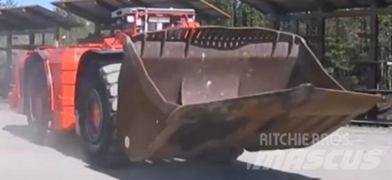 Sandvik LH 517 Подземни товарачи