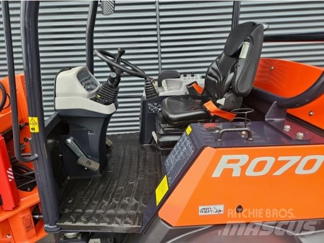 Kubota R 070 Колесни товарачи
