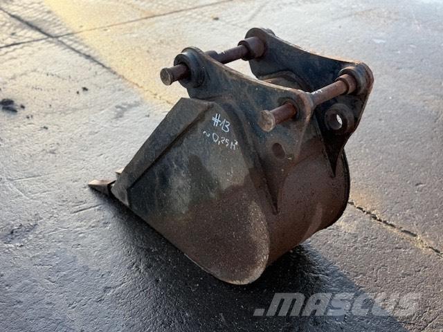 JCB ŁYŻKA UŻYWANA Товарачи със заден ескаватор