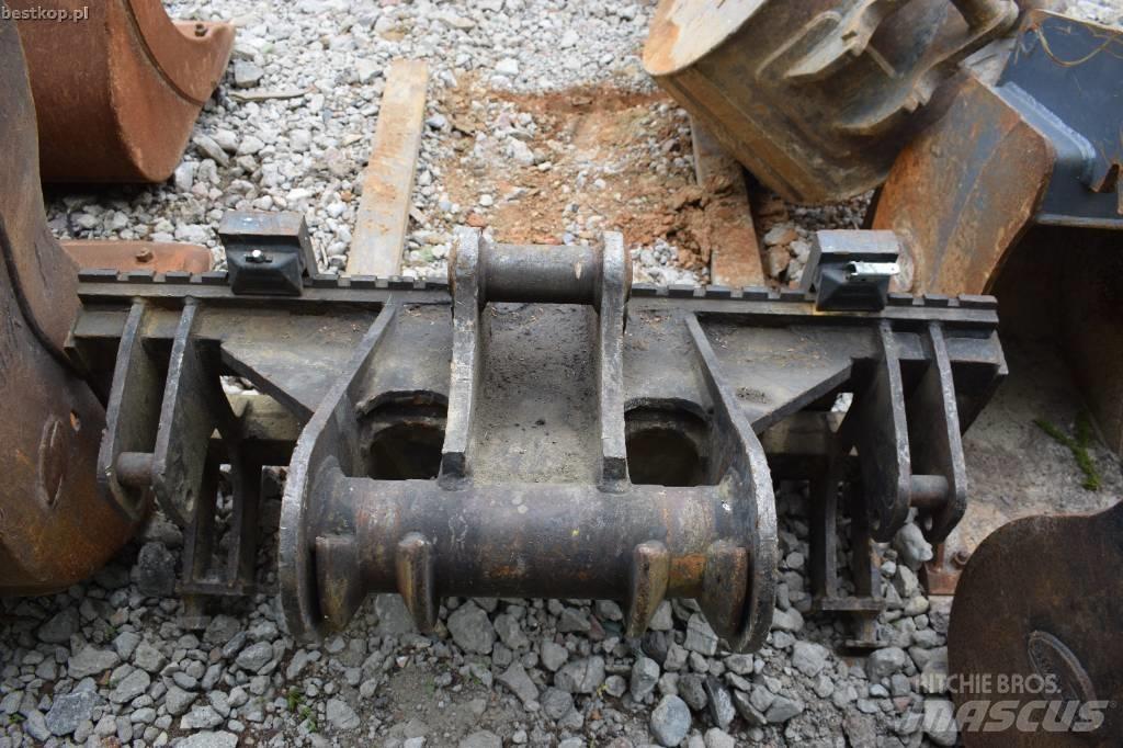 Komatsu PW118MR-11 Колесни екскаватори