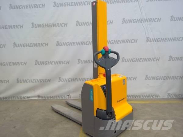 Jungheinrich EMC 110 Колички високоповдигачи с теглич