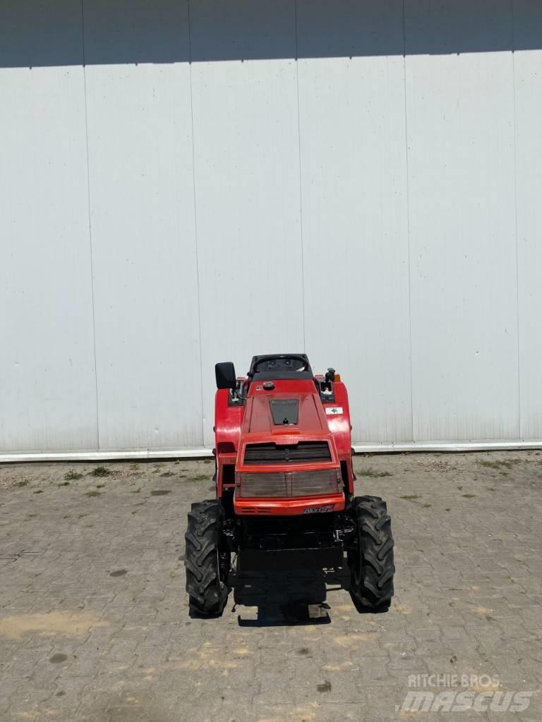 Mitsubishi MT16 Компактни трактори