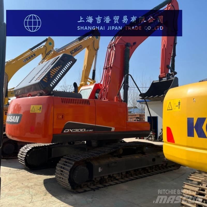 Doosan DX 300 Верижен екскаватор