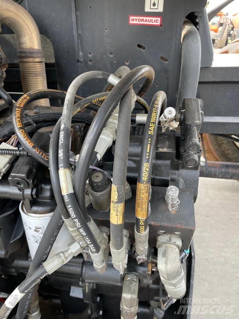 JLG 1255A Телескопични товарачи