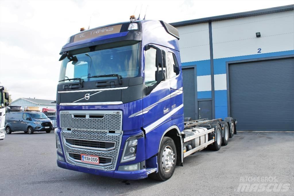 Volvo FH16 600  8x4*4 Шаси кабини