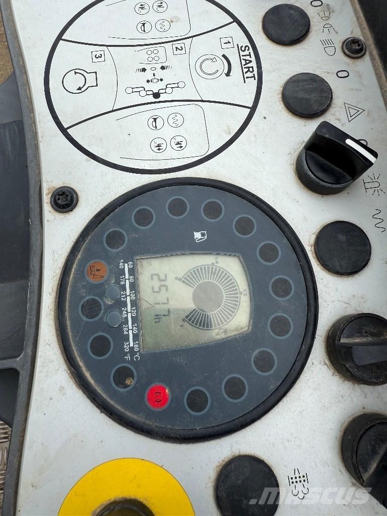 Bomag BW 120 AD-5 Двойни барабанни ролки
