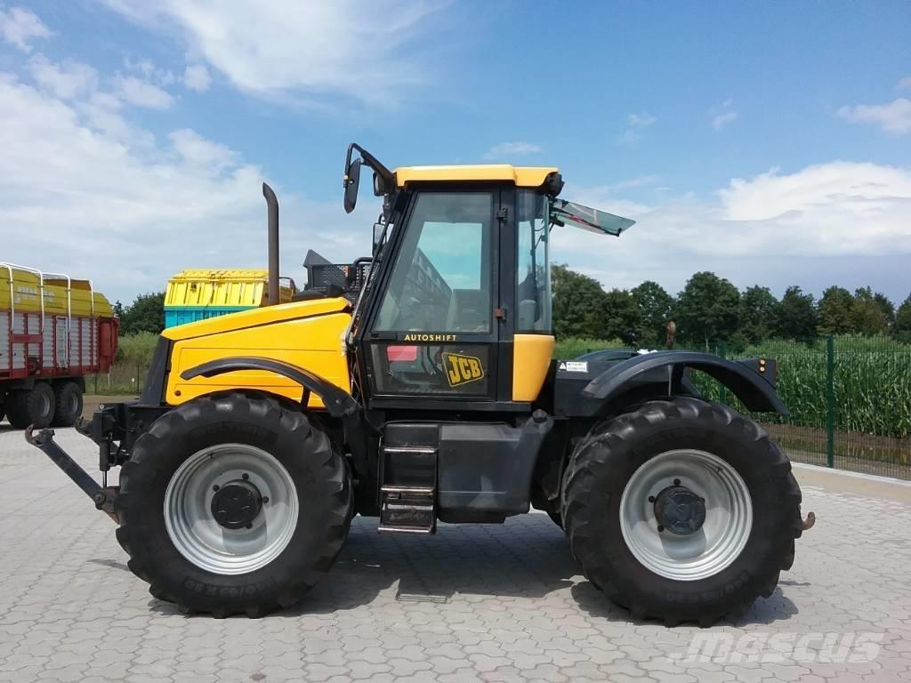 JCB Fastrac 2115 Трактори