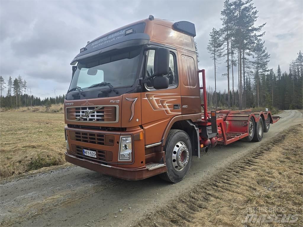 Volvo FM12 8x2 Камиони за превоз на горски машини

