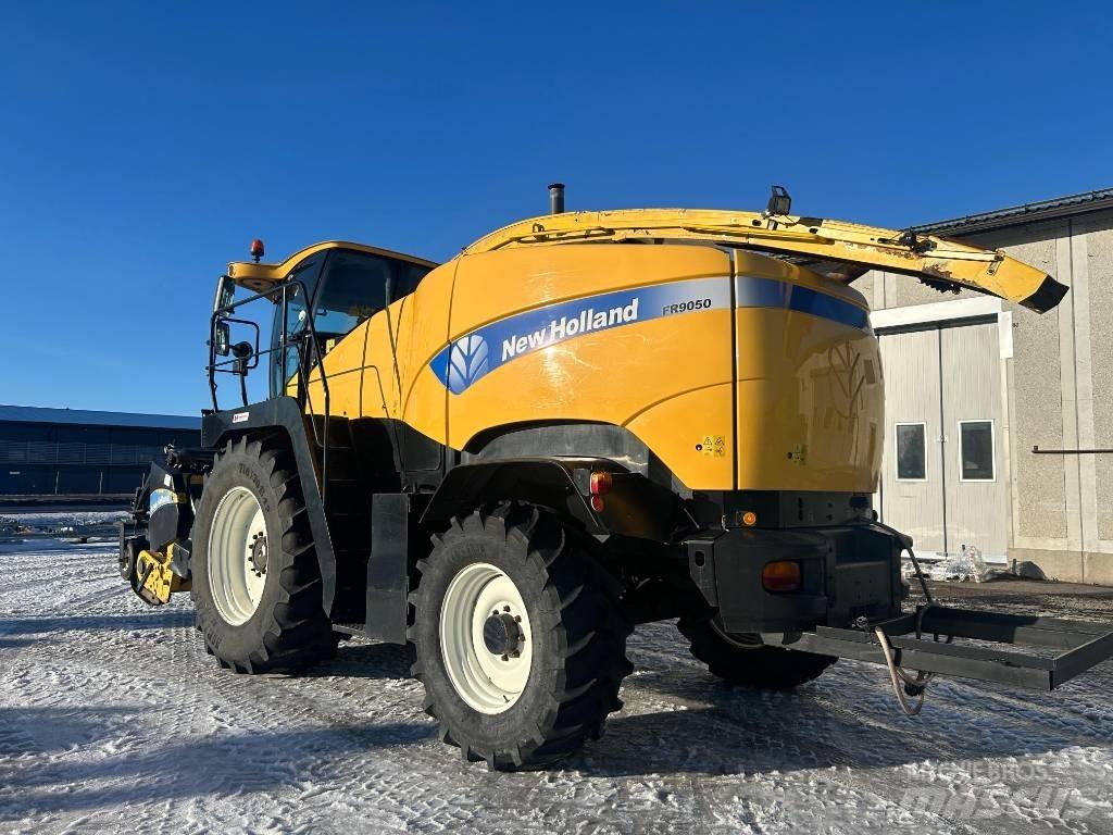 New Holland FR9050 Самоходни фуражири