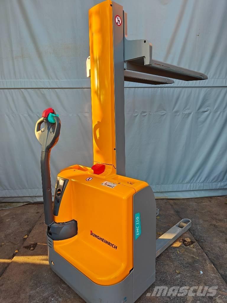 Jungheinrich EMC 110 Колички високоповдигачи с теглич