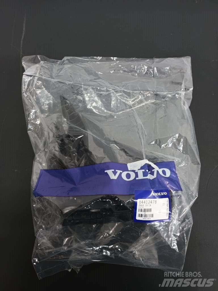 Volvo PEDAL 84412478 Кабини