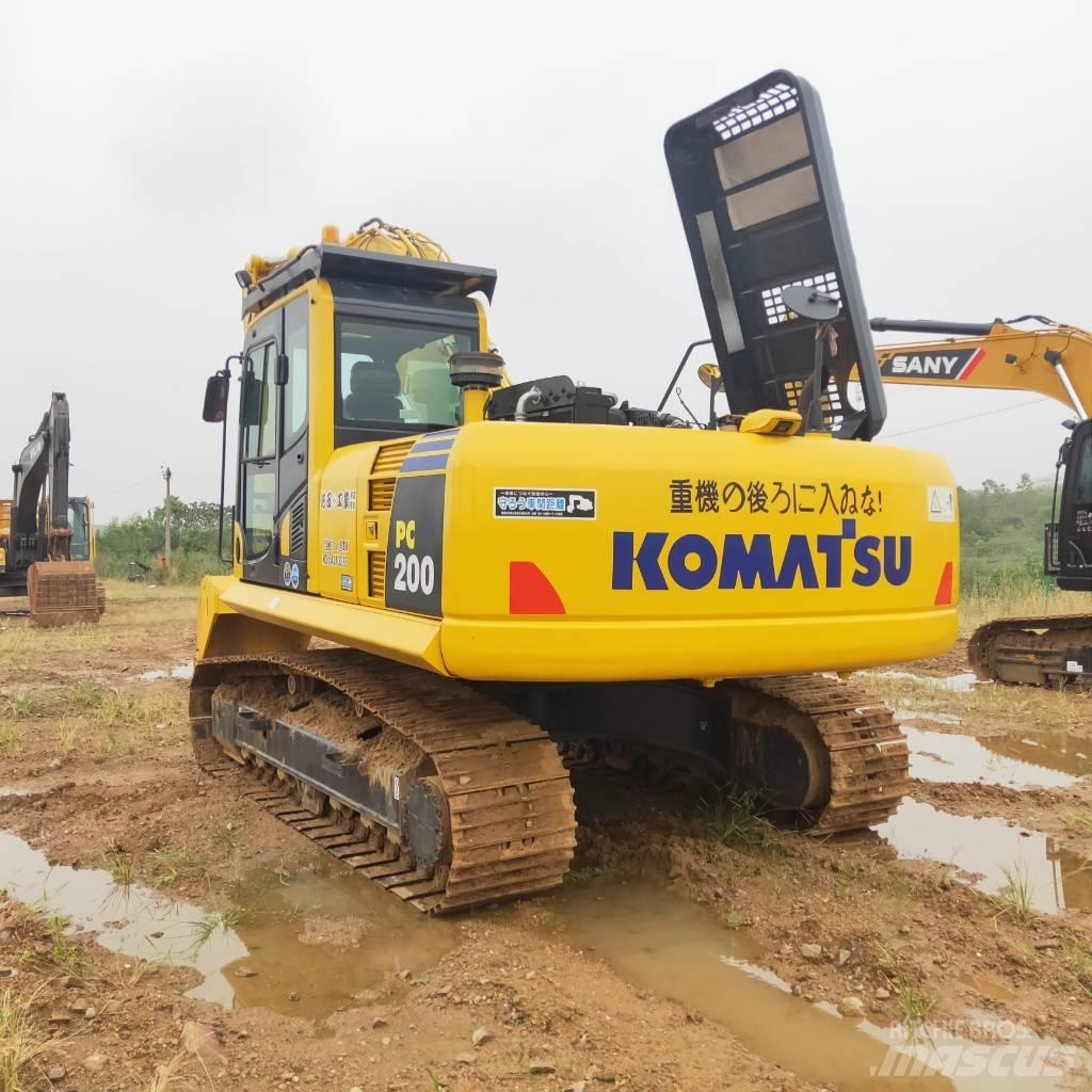 Komatsu PC200-8 Верижен екскаватор