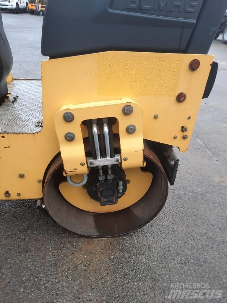 Bomag BW 90 AD-5 Двойни барабанни ролки
