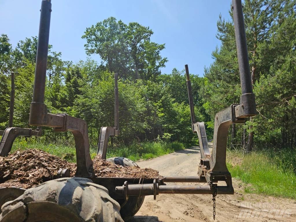 John Deere 1210 G Форуардери