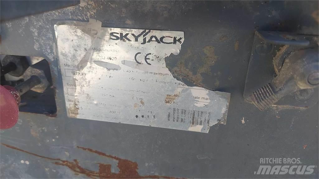 SkyJack SJIII4620 Ножични работни платформи
