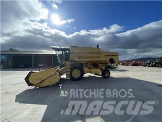 New Holland TX 34 Комбайни