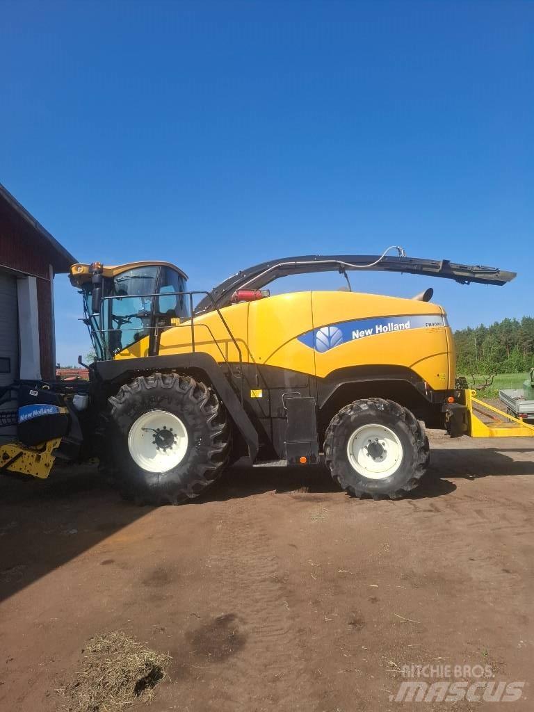 New Holland FR 9080 Самоходни фуражири