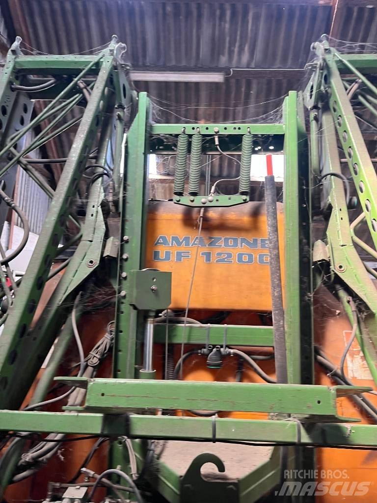 Amazone UF 1200 Навесни пръскачки
