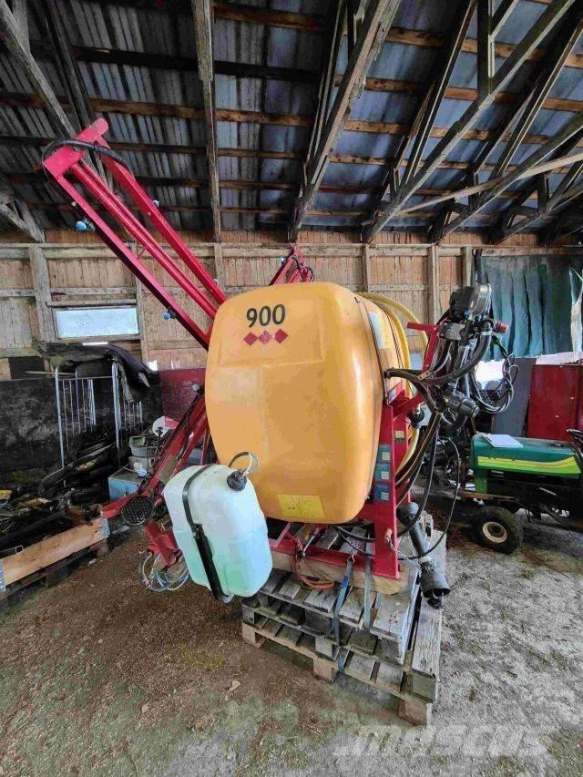 Junkkari 900L Прикачни пръскачки
