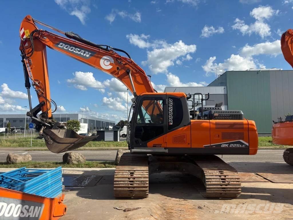 Doosan DX225LC-7 Верижен екскаватор