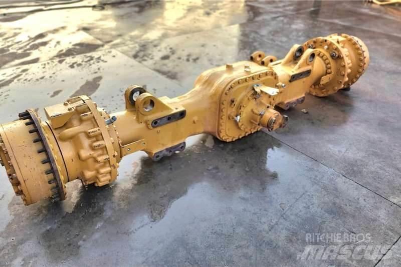 CAT 745C axle Други