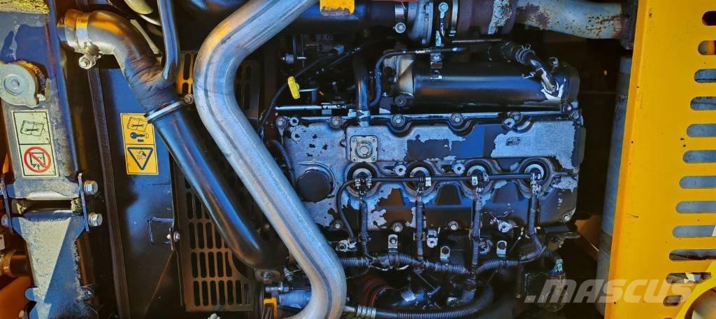 JCB JS 145 W Колесни екскаватори