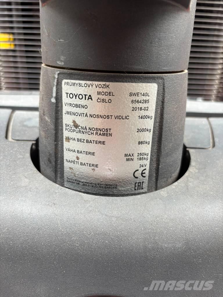 Toyota SWE140L Самоходни товарачи