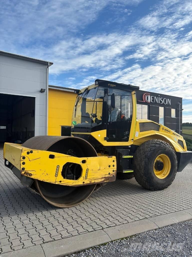 Bomag BW 213 Еднобарабанни ролки
