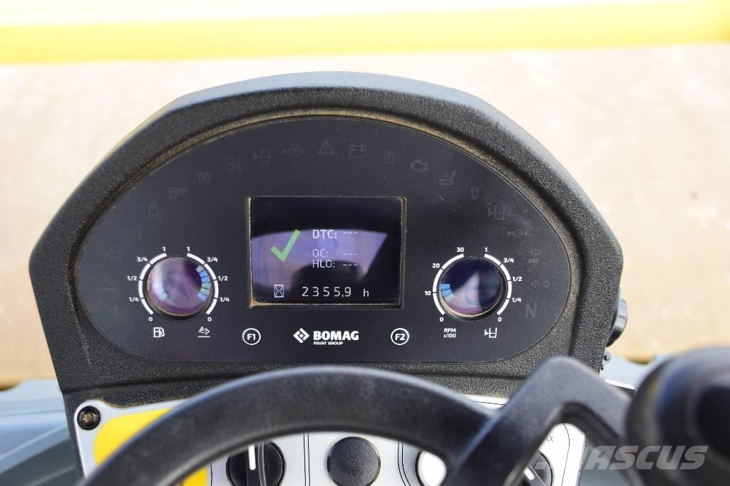 Bomag BW 213 DH Еднобарабанни ролки
