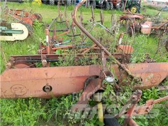 PZ 2400 Гребла и сенообръщачки