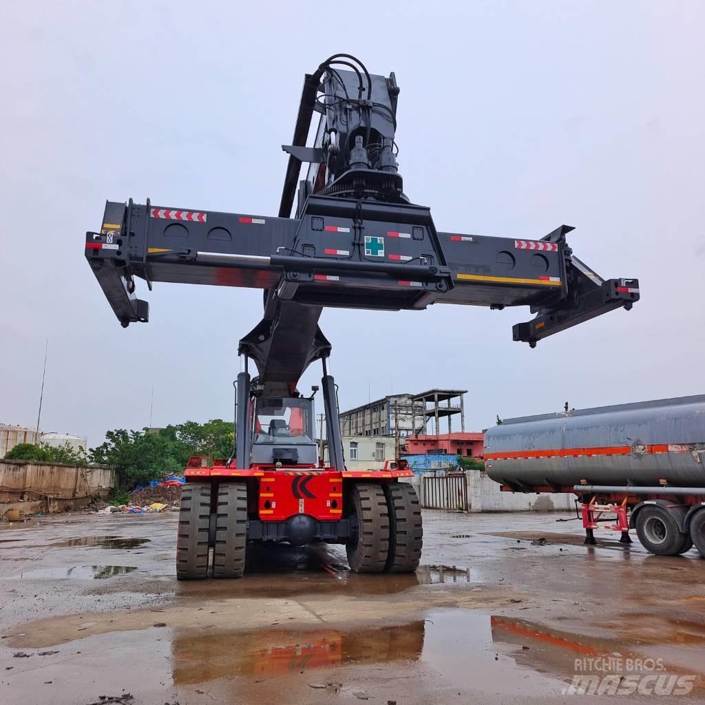 Kalmar DRF 450 Кари повдигачи на контейнери