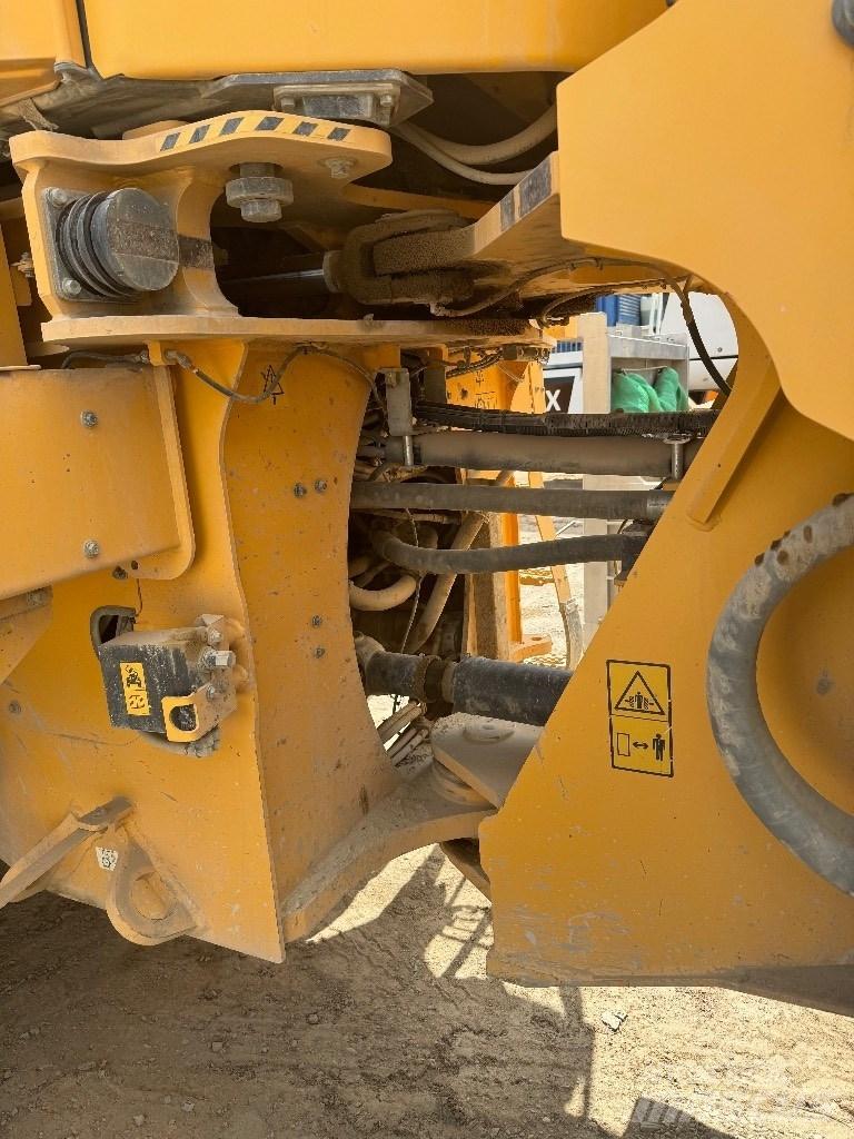 Volvo 150H Колесни товарачи