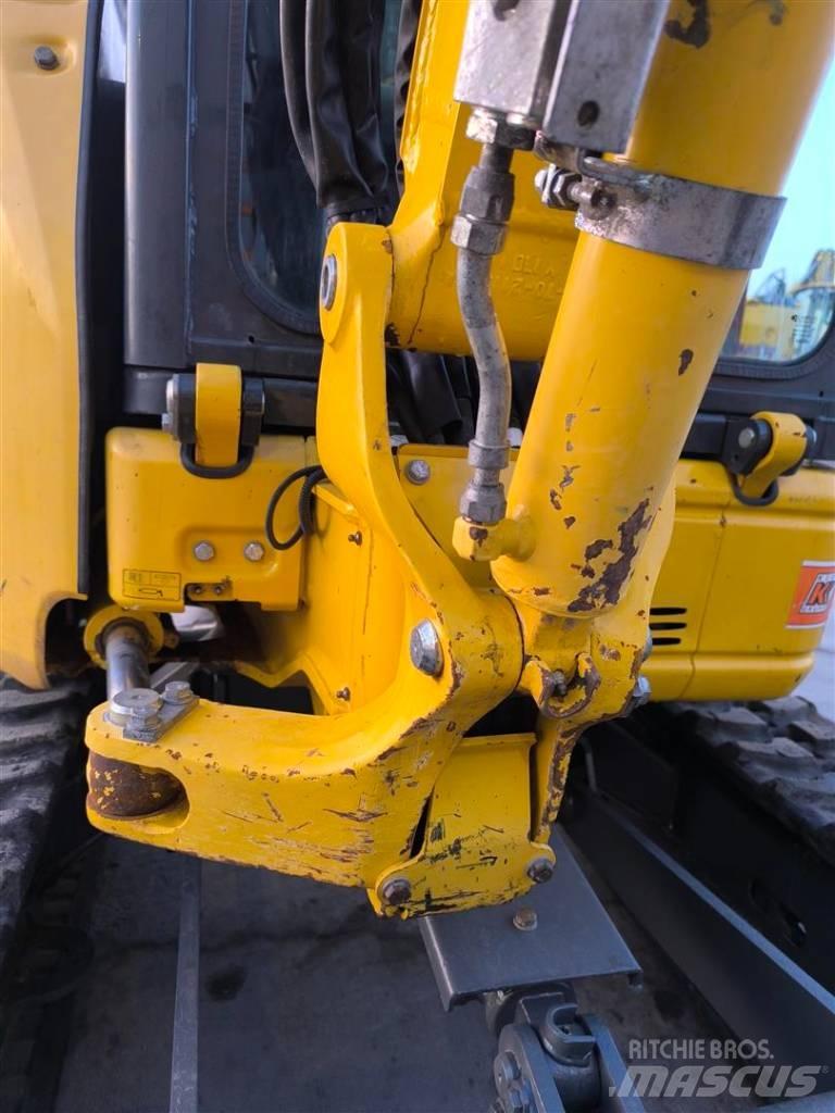 Komatsu PC 26 MR-5 Мини екскаватори < 7 т