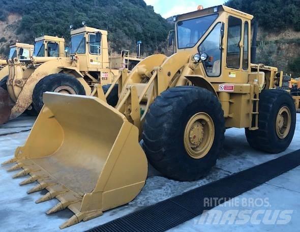 CAT 966 Колесни товарачи