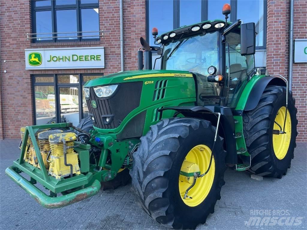 John Deere 6215R Трактори