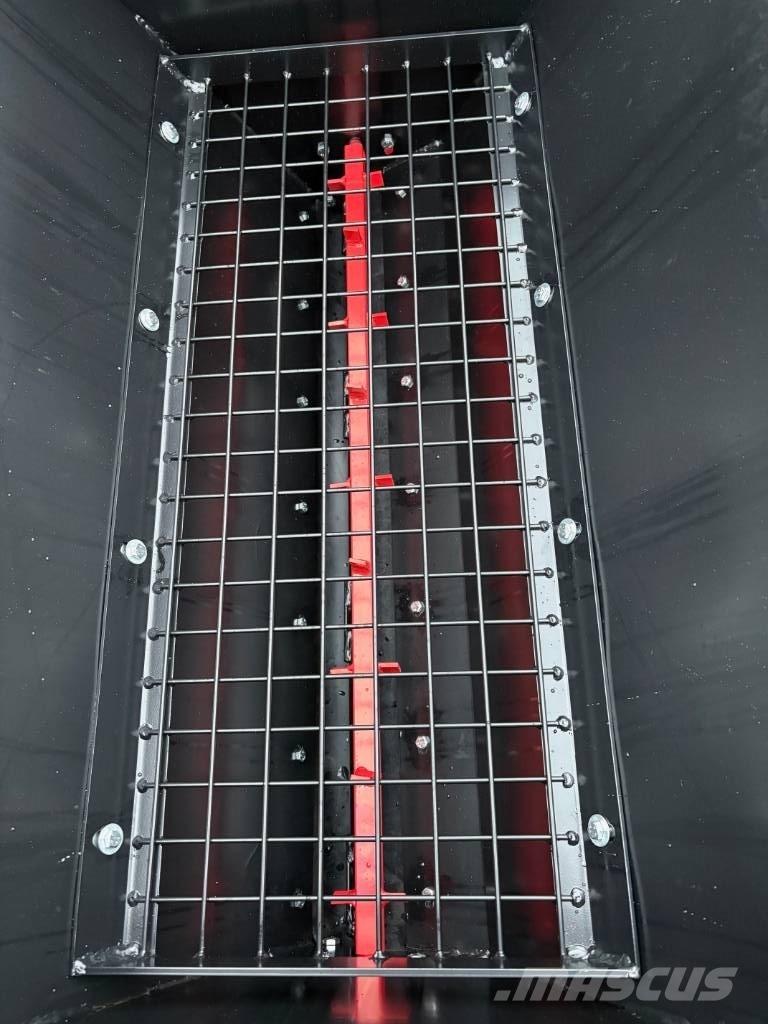 XYZ ATV Sandspridare Разстилачки на пясък и сол