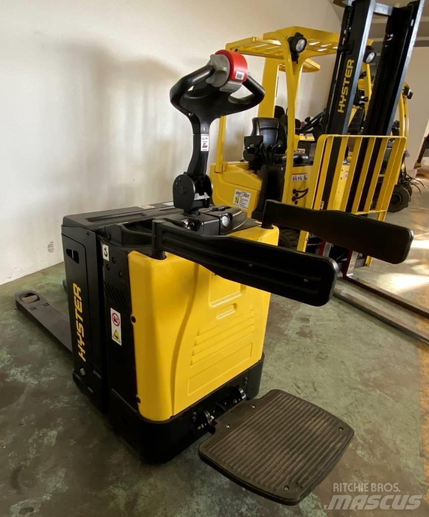 Hyster P2.0S FBW Колички високоповдигачи с теглич