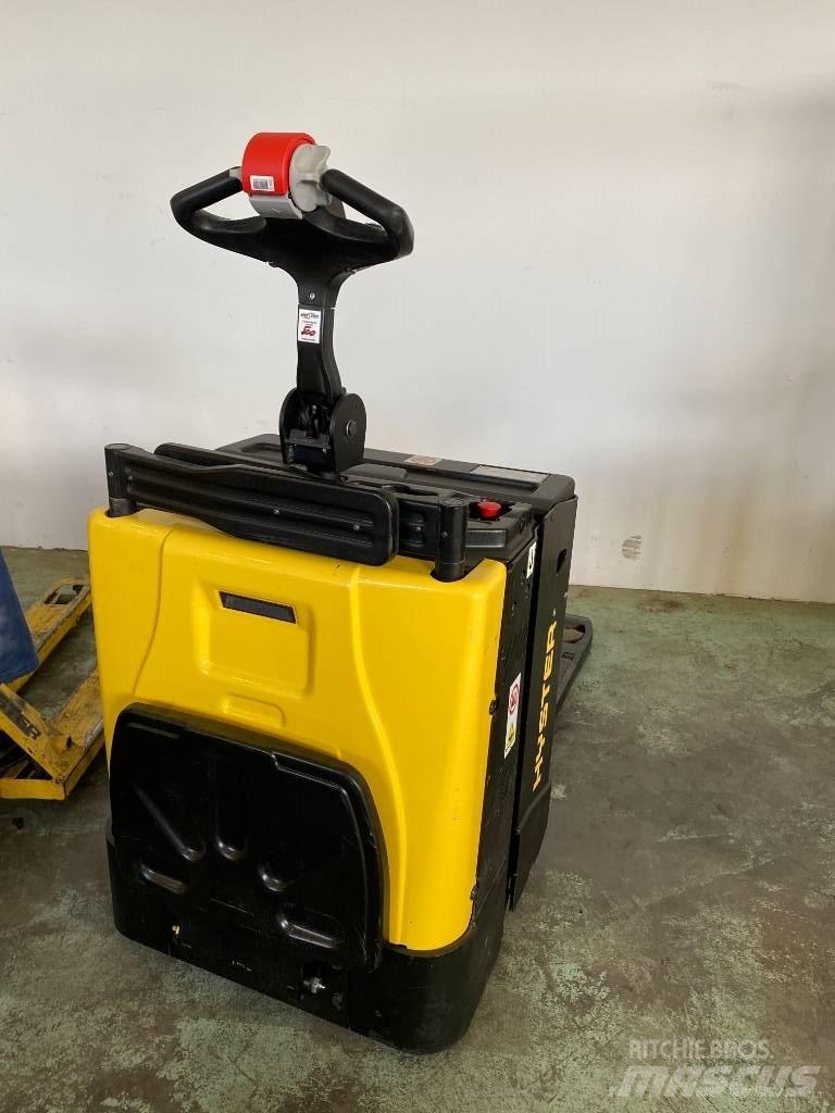 Hyster P2.0S FBW Колички високоповдигачи с теглич