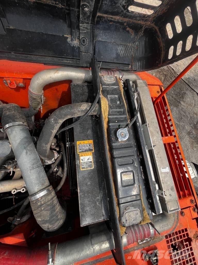 Doosan DH 225 LC-7 Верижен екскаватор