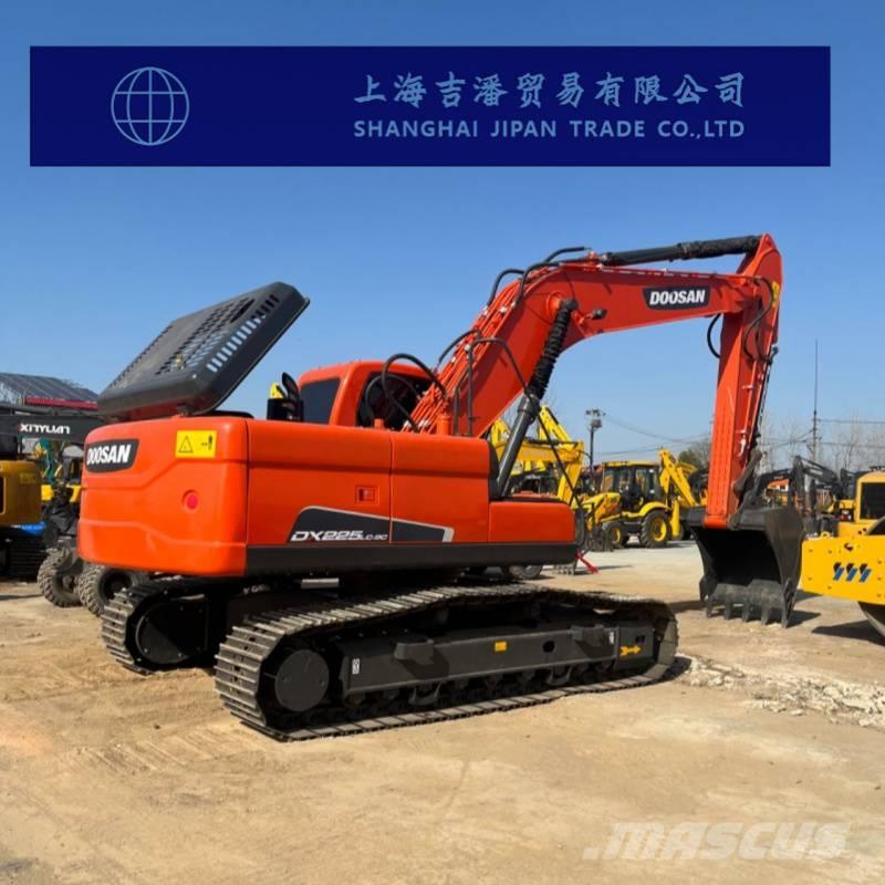 Doosan DX 225 Верижен екскаватор