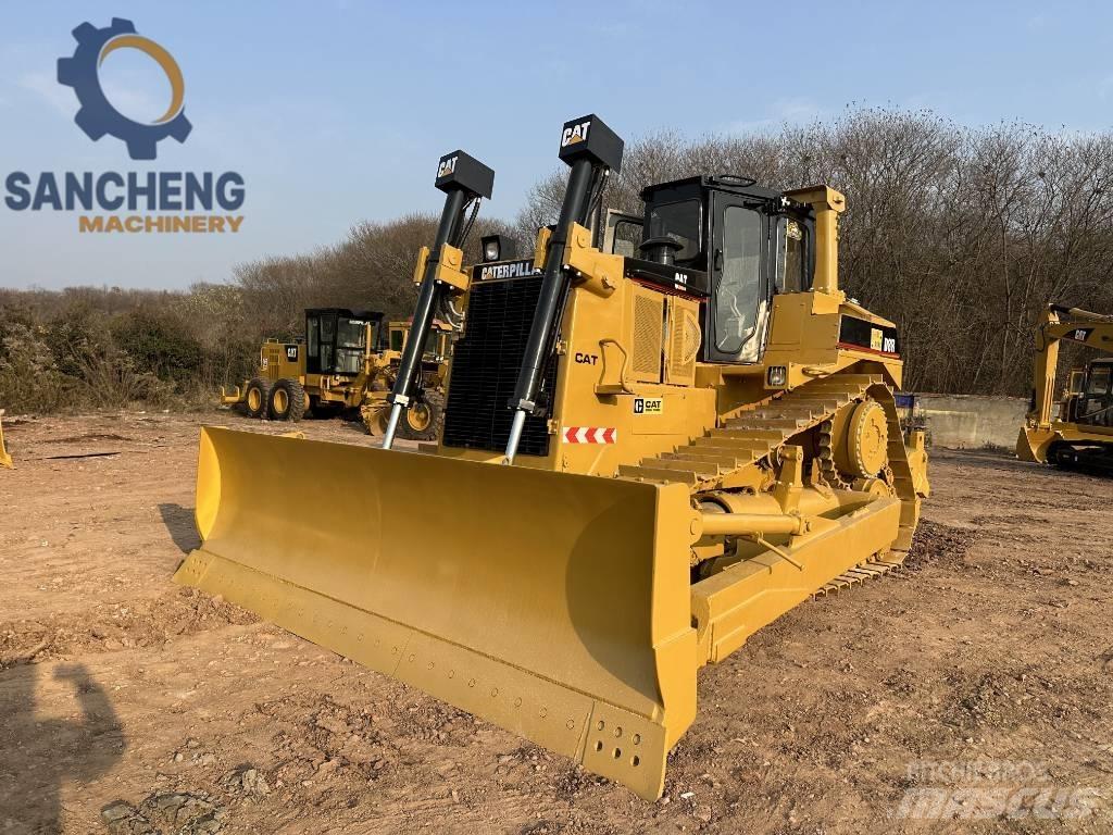CAT D8R Верижни булдозери
