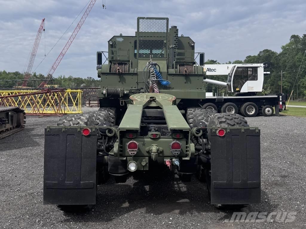 Oshkosh M1070 Влекачи