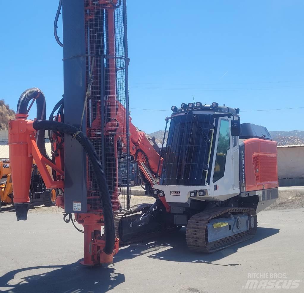 Tamrock PANTERA 1500 Апаратура за повърхностна редова сеидба
