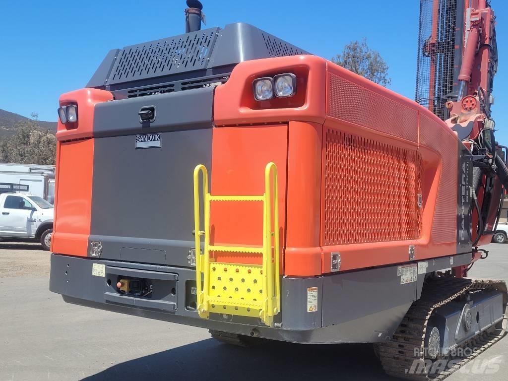 Tamrock PANTERA 1500 Апаратура за повърхностна редова сеидба