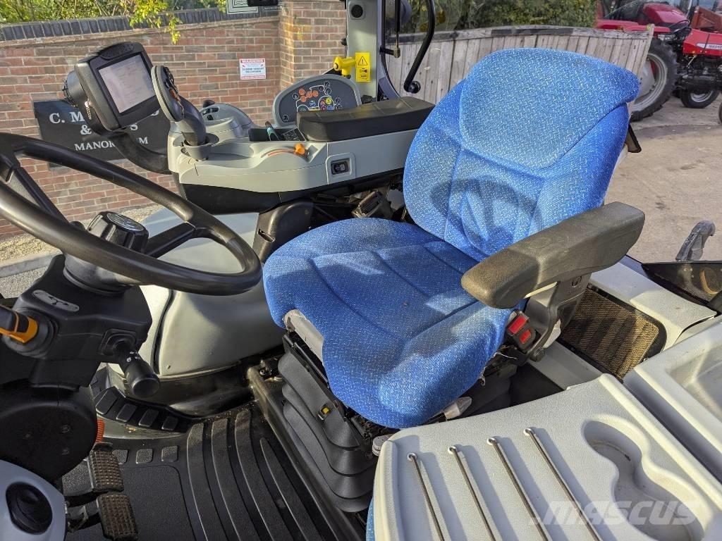 New Holland T 7.210 Трактори