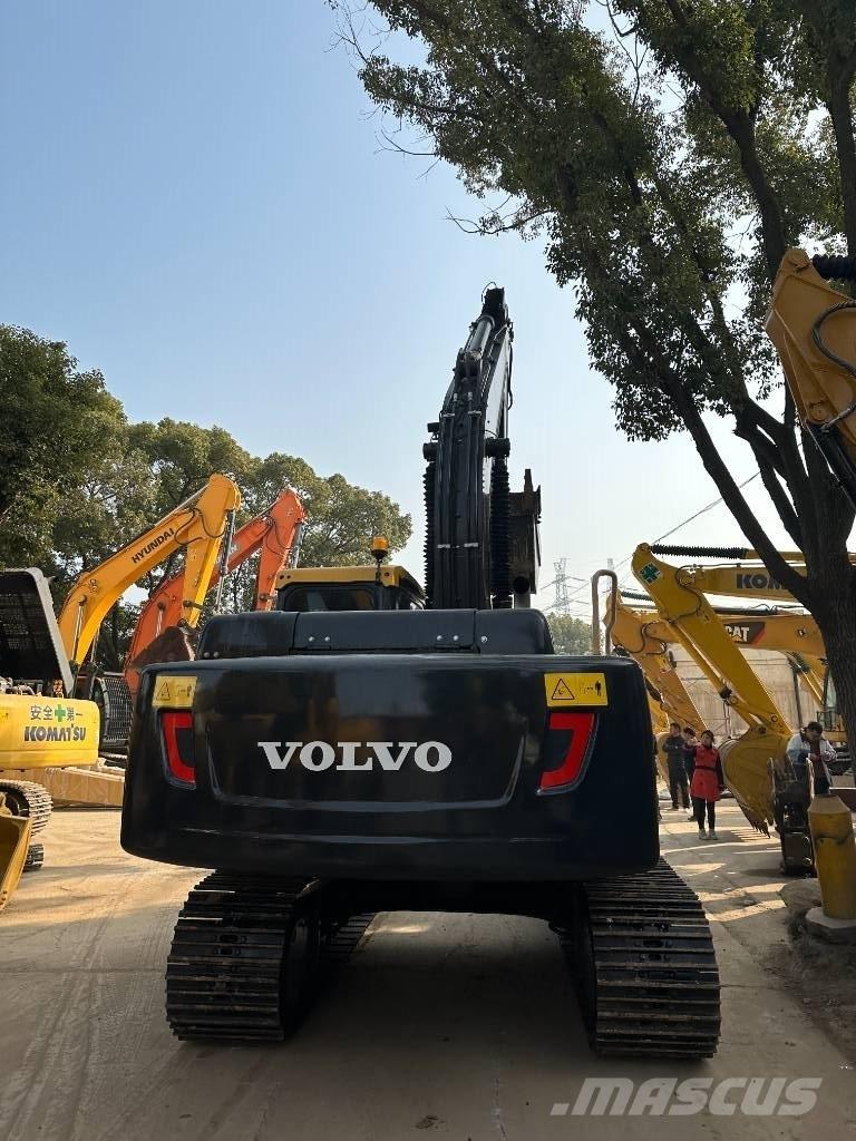 Volvo EC 210 Средни екскаватори 7т - 12т