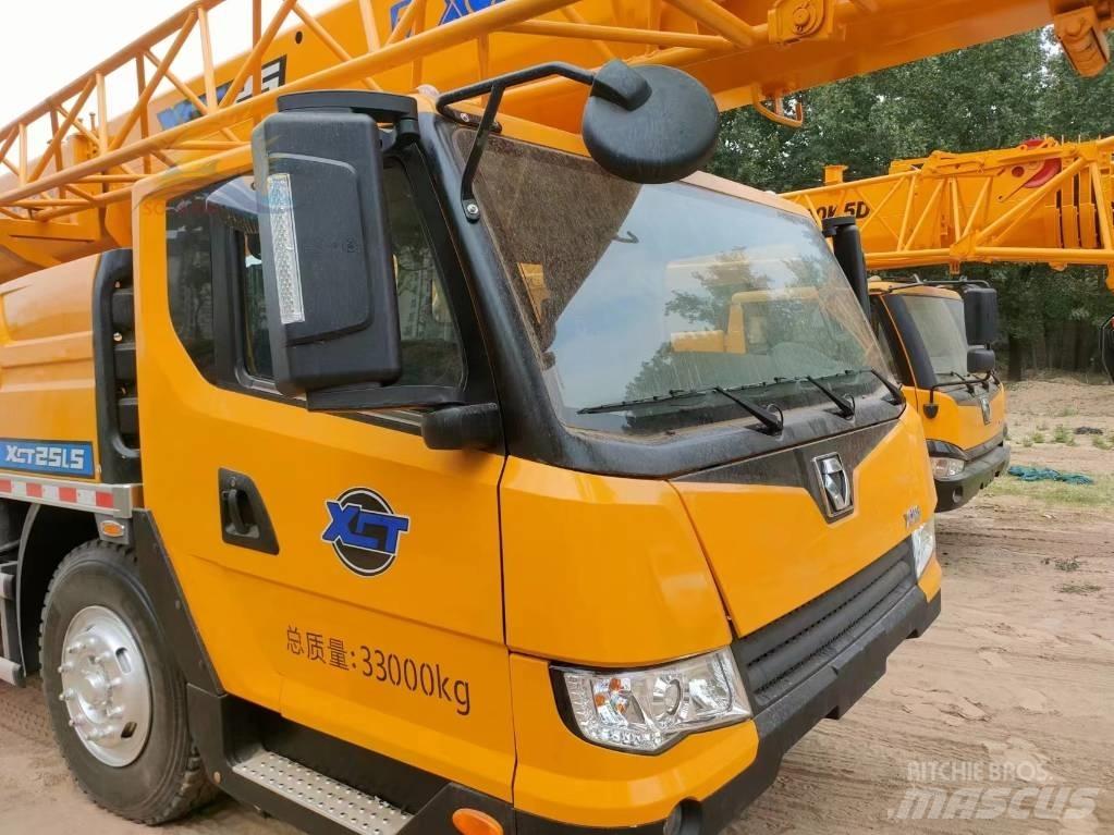 XCMG XCT 25 Всъдеходни кранове